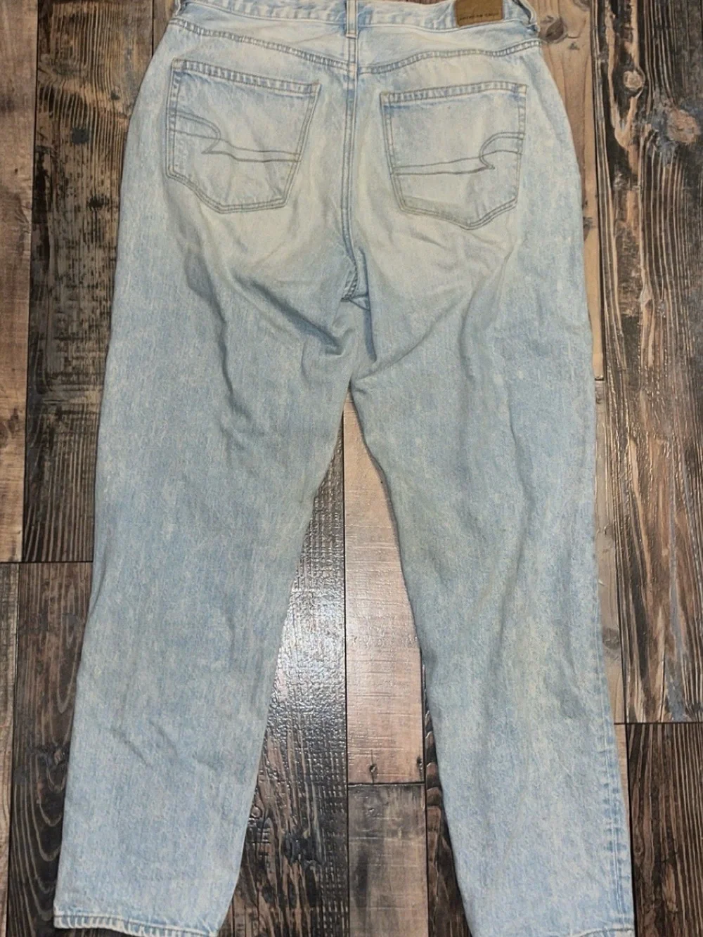 American Eagle Outfitters relaxed boyfriend